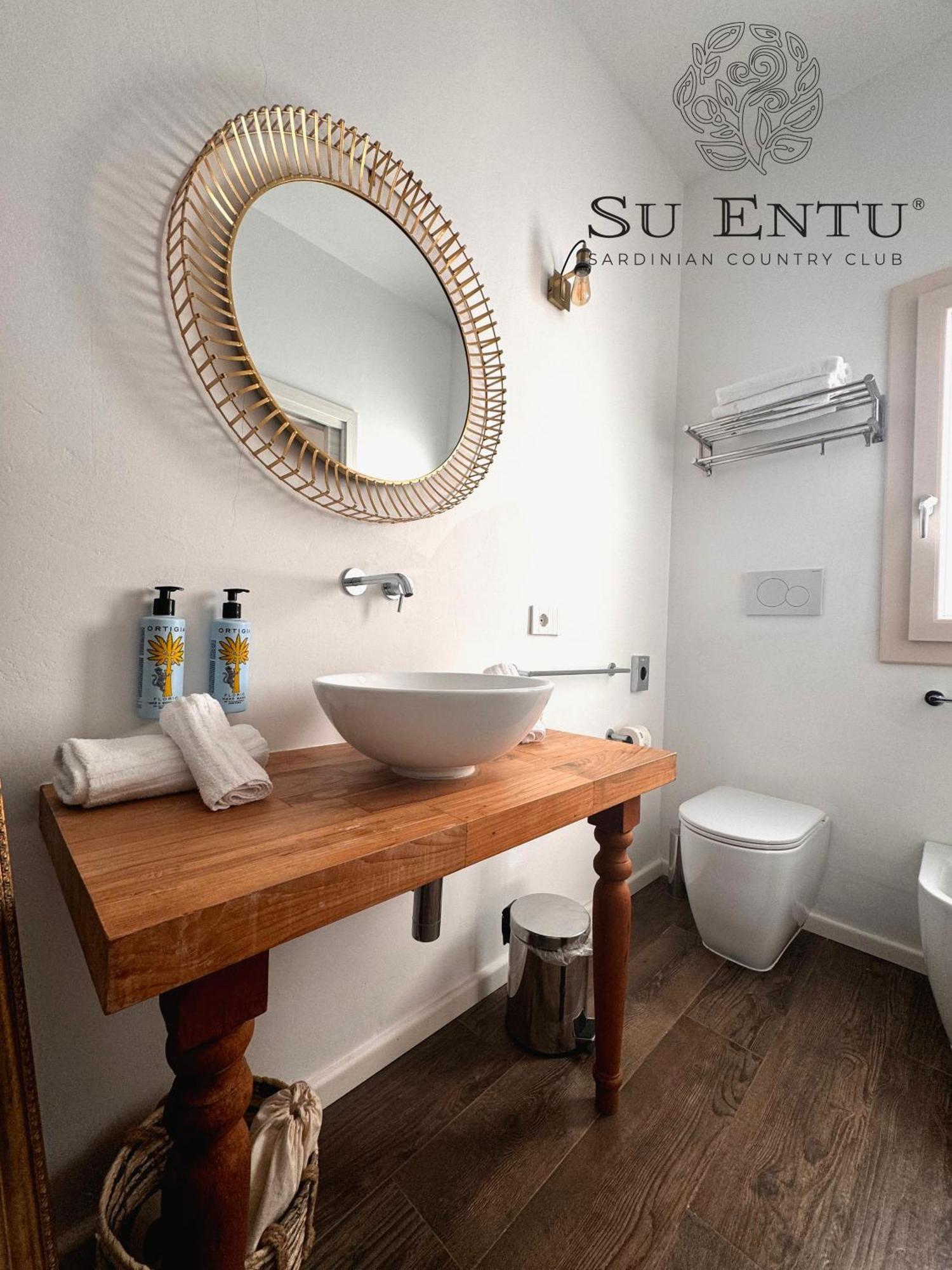 Su Entu Sardinian Country Club Hotel Olbia Bagian luar foto