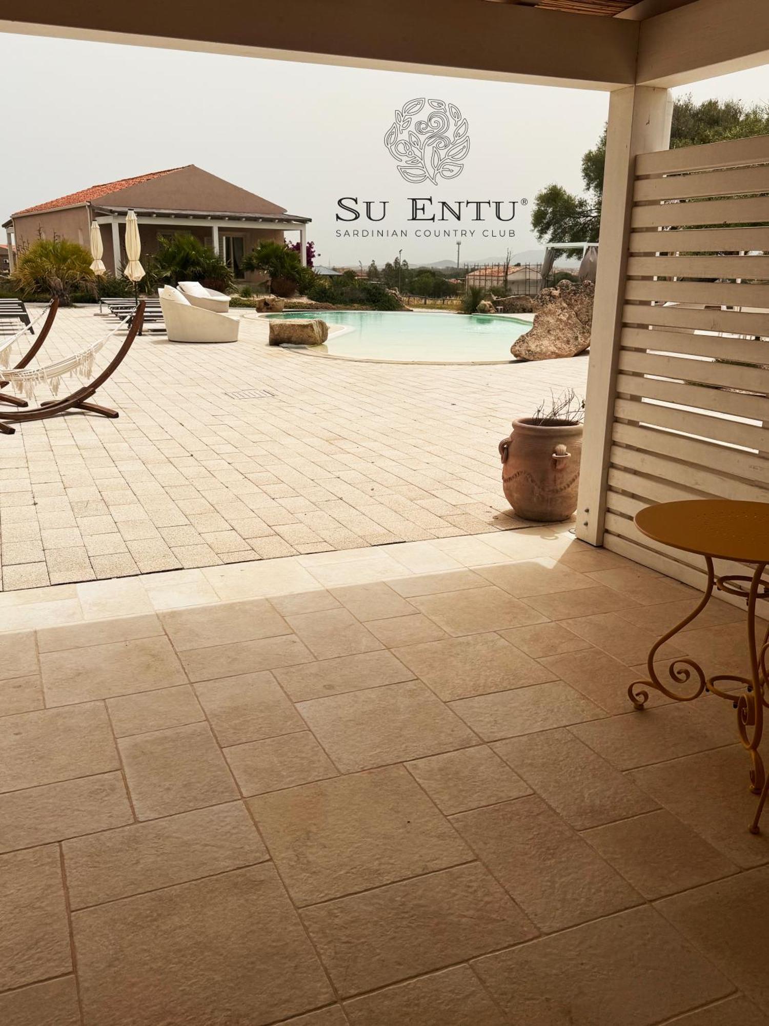 Su Entu Sardinian Country Club Hotel Olbia Bagian luar foto